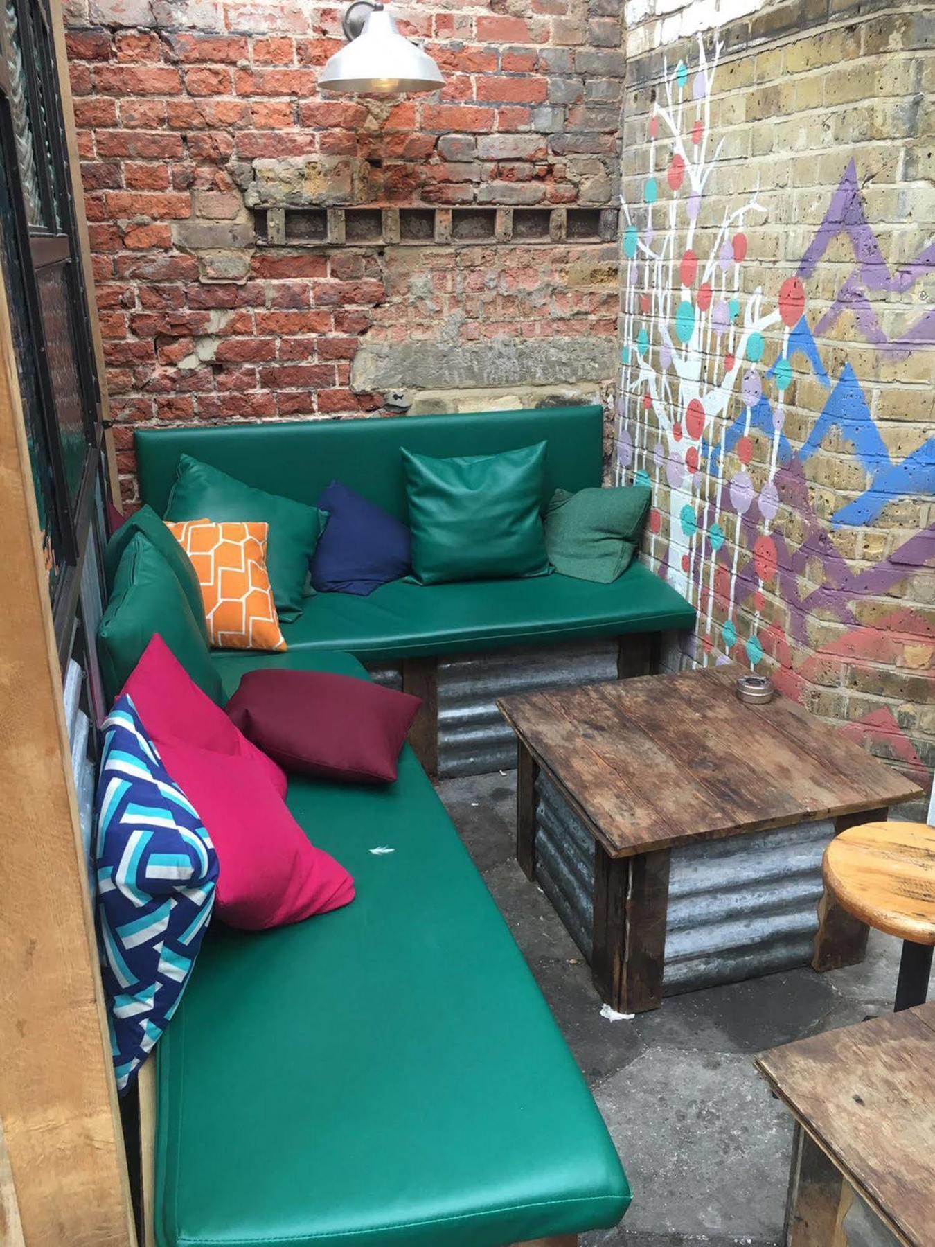Lovely Garden Apartment In Wimbledon Town Centre With Private Parking By Wimbledon Holiday Lets لندن المظهر الخارجي الصورة