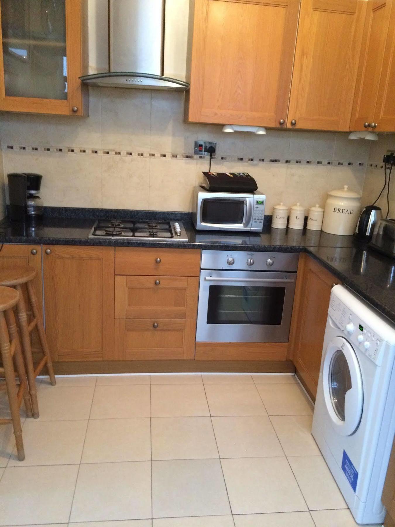 Lovely Garden Apartment In Wimbledon Town Centre With Private Parking By Wimbledon Holiday Lets لندن المظهر الخارجي الصورة